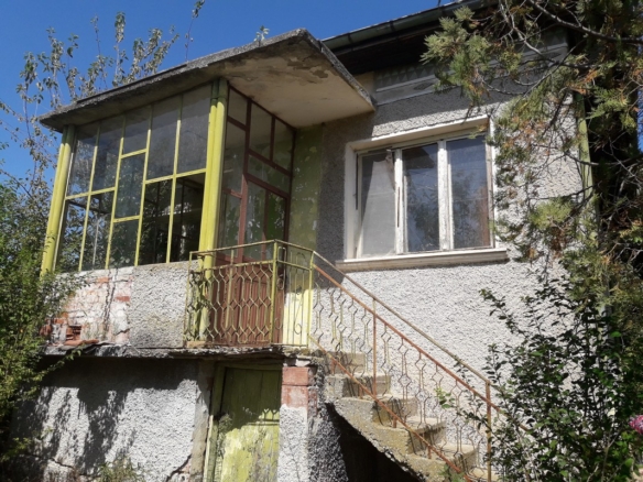 Едноетажна къща в с. Совата