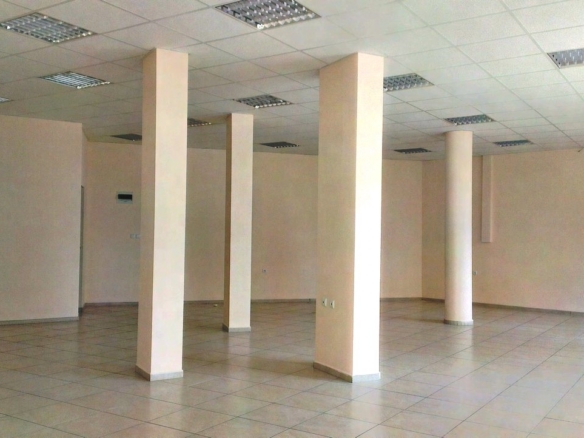 Магазин, 106 м² в централна част на гр.Свищов