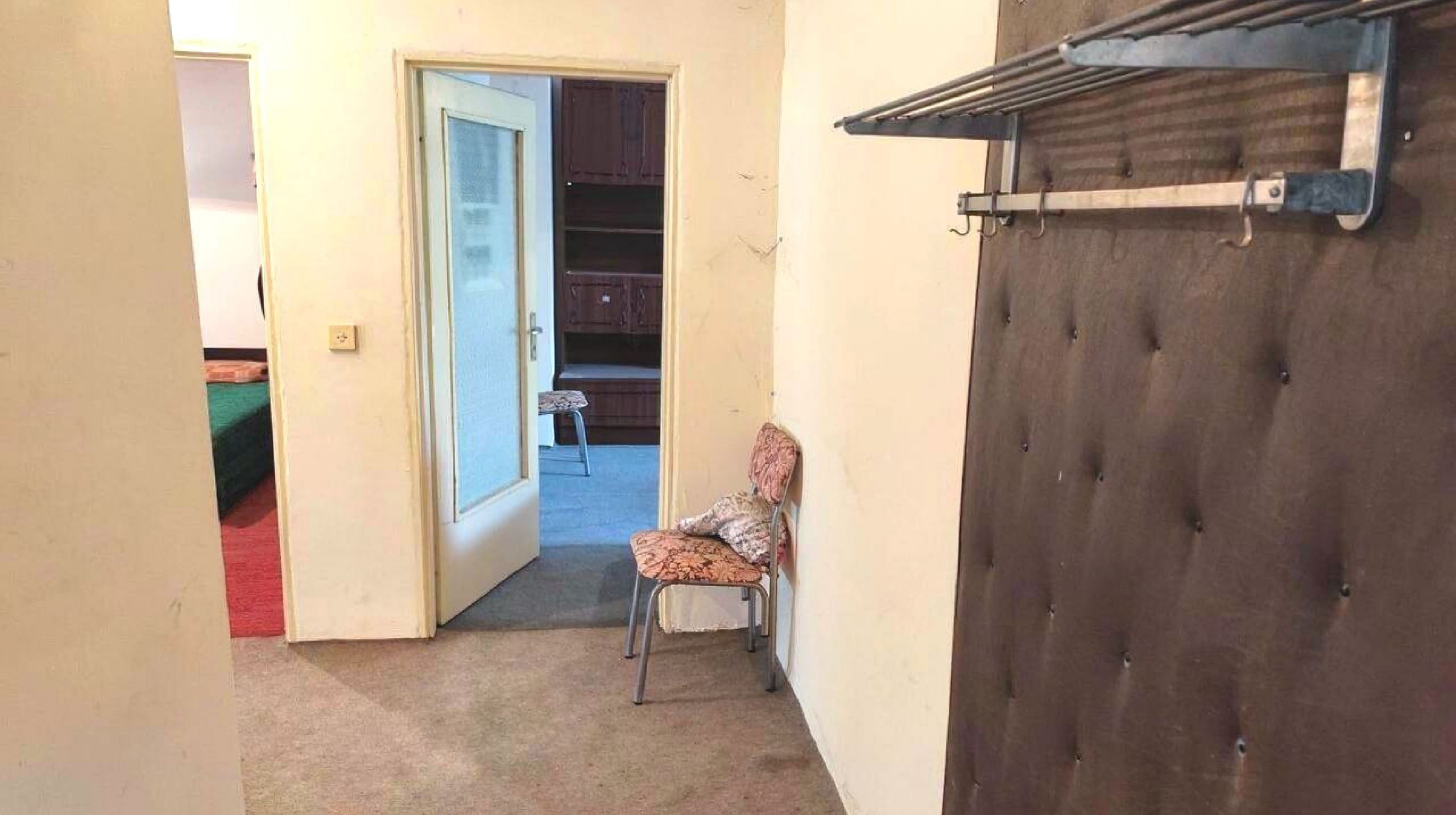 2560